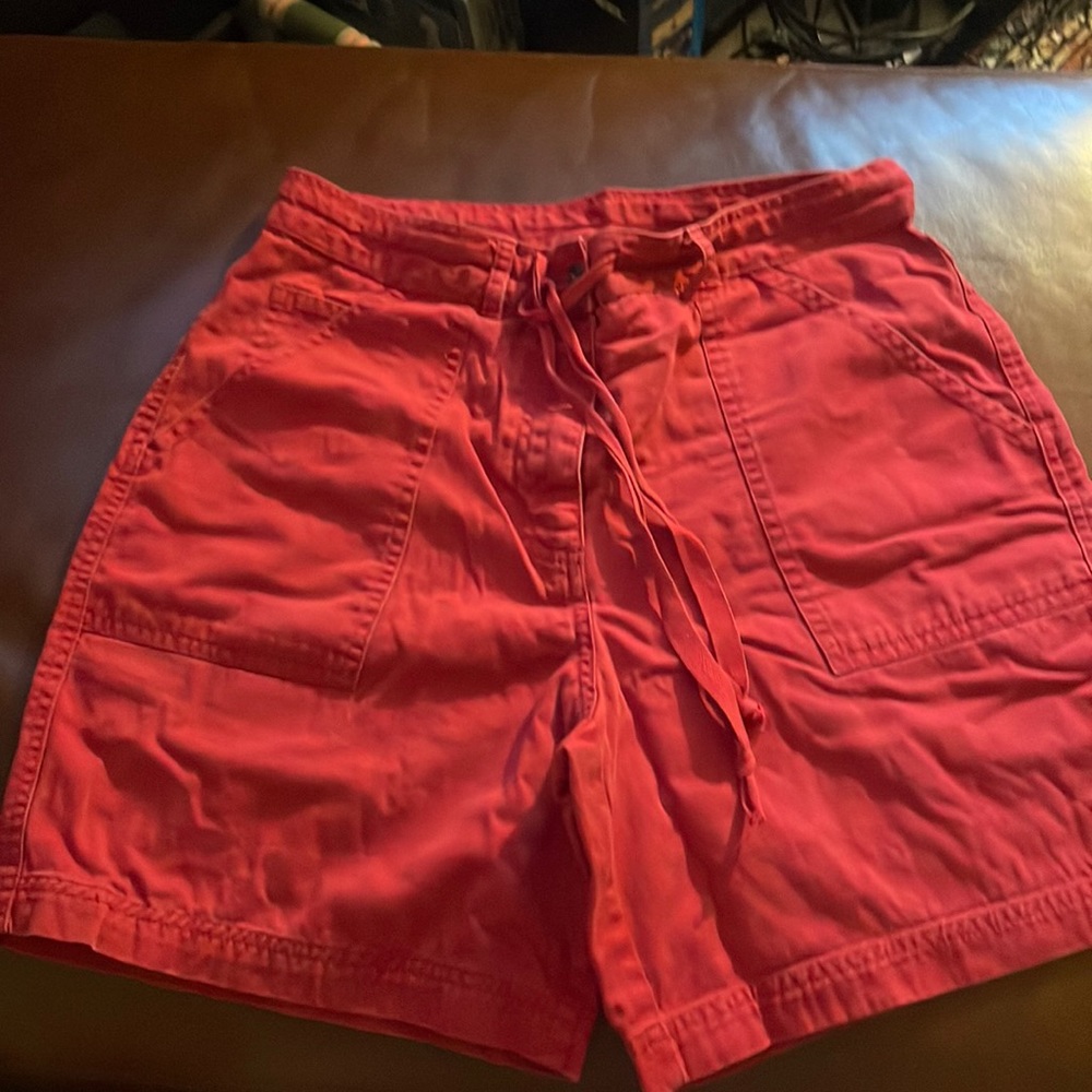 Jones of New York Red Cargo Shorts Size 8P